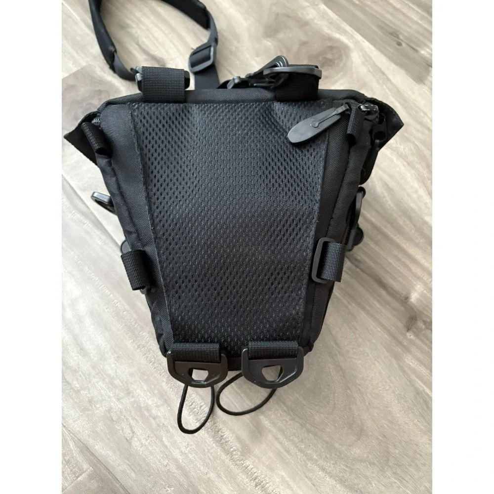 M -ROCK Padded‎ Black Blue Holster Style Top Load Bag Case For Digital Camera